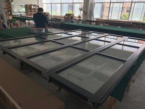 <span class=keywords><strong>Porte</strong></span> de <span class=keywords><strong>garage</strong></span> <span class=keywords><strong>motorisée</strong></span> à panneau en verre trempé avec cadre en aluminium à bas <span class=keywords><strong>prix</strong></span> - Product Image 3