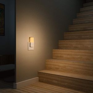 Veilleuse à brancher à intensité variable avec capteur crépusculaire, LED blanc chaud 2700K pour chambre et couloir, OEM ODM - Product Image 6
