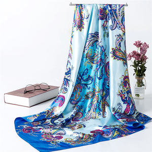 Impression numérique personnalisée Écharpe carrée en satin de 90cm avec motif équestre vintage pour la promotion des femmes - Product Image 6