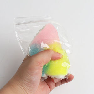 ของเล่นบีบเค้กกัมมี่สีชมพูรูปสายรุ้ง นุ่มพิเศษ สำหรับงานปาร์ตี้เด็ก - Product Image 4