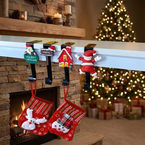 Gancho Decorativo Navideño con Diseño de Araña y Medias - Product Image 6