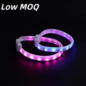Collare LED <span class=keywords><strong>per</strong></span> animali domestici colorato streamer cane incandescente cane accessori USB ricaricabile - Product Image 1