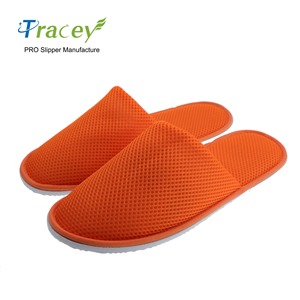 Chaussons d'hôtel antidérapants en lin et velours lavables pour les voyages - Product Image 5