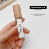 10ml Portable rétro en bois bouchon bouteille de parfum Transparent carré bouteille en verre presse remplissage couvercle de pulvérisation clair vide bouteille de parfum