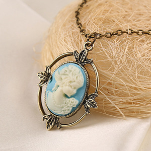 Collar al por mayor vintage Katherine Beauty Head Pendant, joyería retro de moda, collar de The Vampire Diaries para hombres y mujeres - Product Image 5