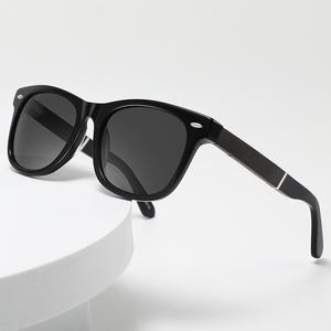 Gafas de Sol HATWORLD con Marco de Bambú, Lentes Polarizadas TAC con Protección UV400, Unisex, para Pesca, Ciclismo y Actividades al Aire Libre - Product Image 4