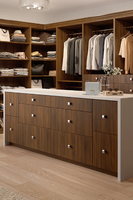 Armoire contemporaine PRIMA avec miroir et portes en verre pour la chambre à coucher, idéale pour le rangement des vêtements