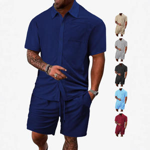 Conjunto de camisa de manga corta con botones y pantalones cortos casuales de verano para hombre, transpirable, de color sólido, tela jacquard, ropa informal. - Product Image 3
