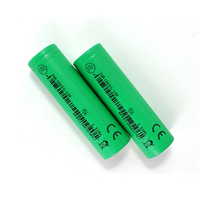 3.7V công suất cao hình trụ <span class=keywords><strong>lithium</strong></span> có thể sạc lại sắt Pin 4400mAh tùy chỉnh với dây và cắm - Product Image 1