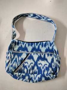 Bolsa de Viaje de Fin de Semana de Lujo Hecha a Mano, con Estampado de Bloques de Algodón, Acolchada, de Gran Capacidad, Resistente, para Deportes, Viajes, Gimnasio, Yoga - Product Image 2