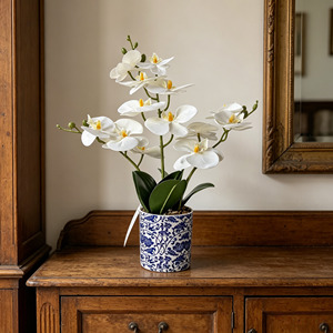 Orquídea Phalaenopsis Artificial Realista Hecha a Mano en Maceta Azul y Blanca para Decoración de Bodas y Hoteles, Decoración de Sala de Estar - Product Image 6