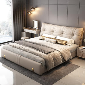 Современная кровать размера «queen-size» с обивкой и элегантным изголовьем с пуговицами, изготовленная из дерева для роскошной спальни - Product Image 3