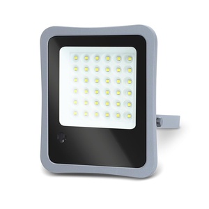 Lampe solaire LED 300W 2400lm 6500K IP65, idéale pour l'éclairage extérieur efficace et durable. - Product Image 2
