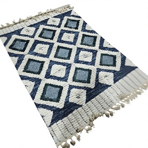 Tapis Adiva Oriental en Jacquard tissé à la machine, en polypropylène, à motif géométrique, résistant aux taches, à poils ras, Gaziantep Home - Product Image 1