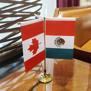 Bandiera da Tavolo Personalizzata Messico 2026 Coppa del Mondo di Calcio con Piedistallo Dorato in Acciaio Inossidabile per Celebrazioni Digitali, Ufficio e Casa - Product Image 4