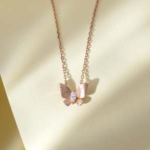 Collier pendentif papillon délicat Messi Jewelry MSN-1061 avec finition métallique brossée fine de style marquise, bijou minimaliste pour tous les jours - Product Image 3