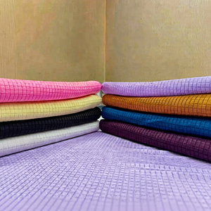 ผ้าวาฟเฟิลโพลีเอสเตอร์พรีเมียม ไบรท์เช็ค 100% หนา 220 GSM กว้าง 60 นิ้ว สำหรับเสื้อผ้า ของตกแต่งบ้าน และเครื่องแต่งกาย - Product Image 1