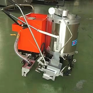 Machine de marquage routier par pulvérisation à froid pour terrains de sport et pistes d'athlétisme - Product Image 1