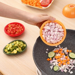 Contenedor redondo para almacenamiento de verduras, caja de almacenamiento de alimentos con tapa abatible para mantener frescos los aguacates, cebollas y tomates - Product Image 2