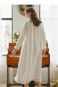 <span class=keywords><strong>Camicia</strong></span> da <span class=keywords><strong>notte</strong></span> a <span class=keywords><strong>manica</strong></span> <span class=keywords><strong>lunga</strong></span> da donna in cotone primavera stile corte da principessa in pizzo retrò dolci lunghi per la casa larghi pigiami taglie forti 148 - Product Image 5