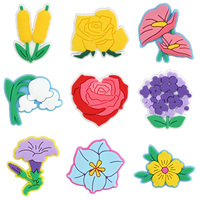 Nouveaux charms pour chaussures en caoutchouc PVC, motifs floraux, accessoires de décoration de chaussures détachables, charms personnalisés pour sabots, vente en gros
