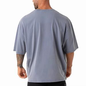 เสื้อยืดผู้ชายคอตตอน 100% ขายส่ง คุณภาพพรีเมียม สไตล์สตรีทแวร์ ลายเรียบ - Product Image 5