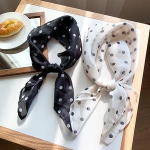 夏季春季女士女士时尚波尔卡圆点欧根纱仿真丝方巾65 * 65厘米 - Product Image 5