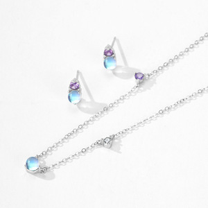 Pendientes Personalizables de Plata de Ley S925 con Circonita Púrpura y Piedra Lunar de Corte Redondo - Exclusivo para Mujer - Product Image 4