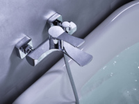 Mitigeur de douche mural moderne en chrome poli pour baignoire, robinet chaud/froid en laiton massif à double sortie avec cartouche céramique