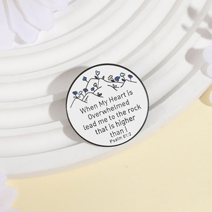 Quando il mio cuore è sopraffatto mi conduca alla roccia che è più alta di I smaltato spilla bibbia Psalm distintivo gioiello regalo - Product Image 3