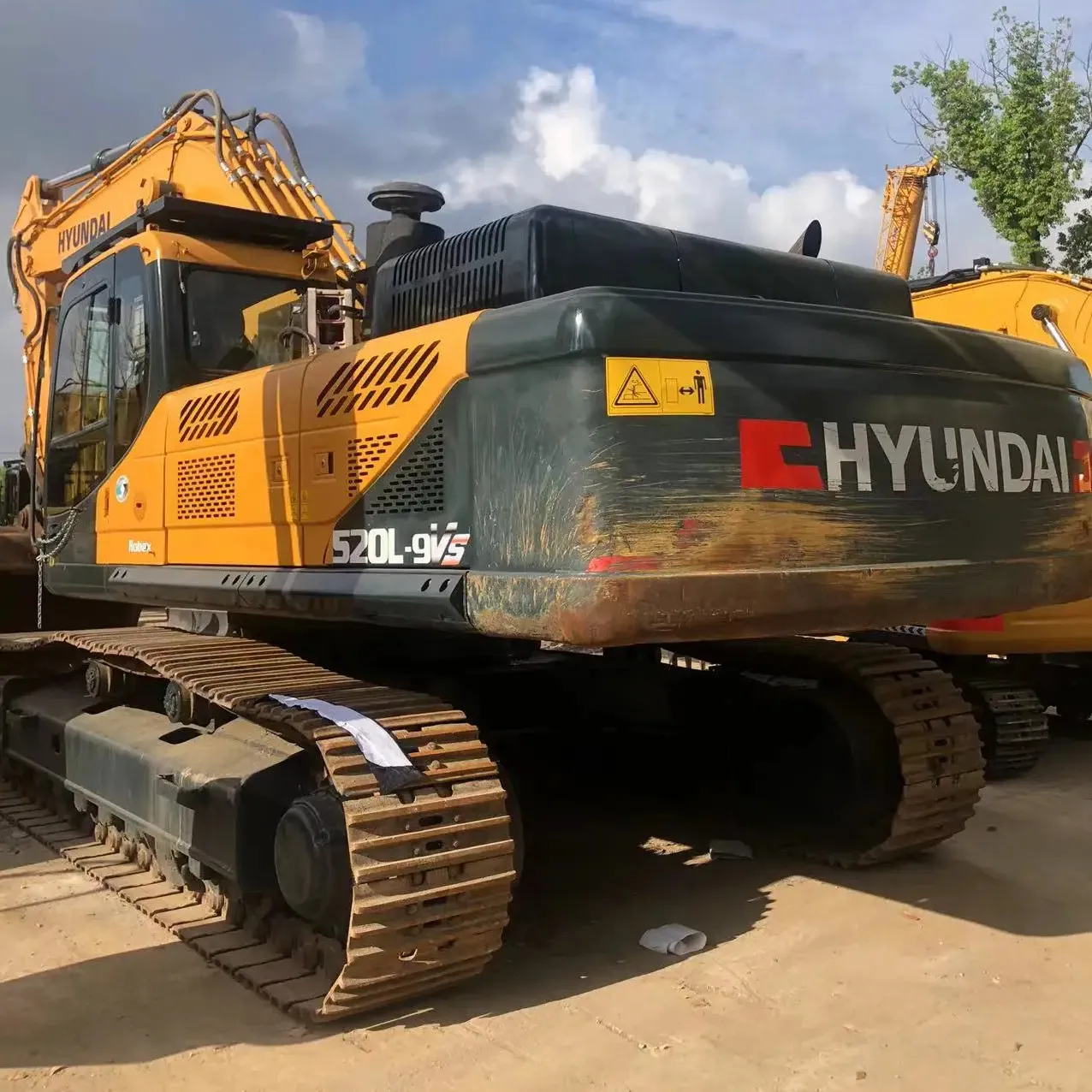 Good Performance Hyundai 520 52Ton Construction Machine Excavator Hyundai 520-9 Crawler Hyundai 520 Used Excavators 2020 YEAR