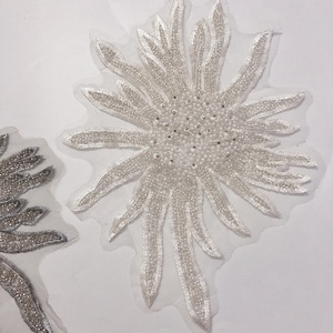 Idées de mariée de luxe Perles pleines de perles brodées Applique de dentelle blanche LT2531A - Product Image 4