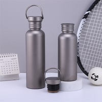 Accessoires de voyage d'extérieur Bouteille thermos et bouteille d'eau en titane Flacons et thermos à vide en acier à double paroi