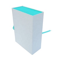 Grande boîte-cadeau rigide en papier d'art noir avec doublure en éponge et couvercle magnétique mat pour femme