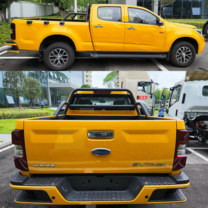รถกระบะไฟฟ้า ISUZU TAGA รุ่น Single R17 เบาะหนังสีเข้ม ไฟ LED 70-90kWh วิ่งได้ 501-600 กม. ขับเคลื่อน 4 ล้อ 4 ประตู 5 ที่นั่ง ผลิตในจีน พวงมาลัยซ้าย - Product Image 5