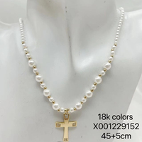 Collier double chaîne réglable XUPING en alliage de cuivre plaqué or avec croix superposée et perles d'imitation pour femme, vente en gros