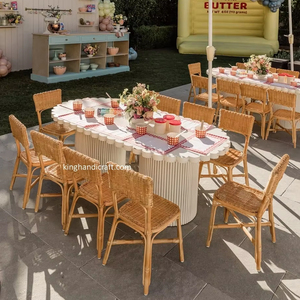 Chaise moderne en rotin faite à la main de luxe pour enfant, légère, durable et sécurisée, idéale pour les fêtes d'anniversaire, l'extérieur et le salon - Product Image 1