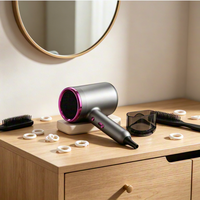 Sèche-cheveux de voyage électrique haute vitesse 2300W 110 000 tr/min avec moteur AC, concentrateur ionique, buse diffuseur et réglages de coiffage pour usage domestique