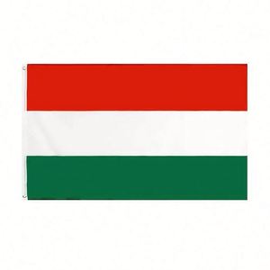 Bandera Nacional de Hungría Personalizada de Poliéster Roja, Blanca y Verde con el Escudo de Armas de Magyarorszag, Venta al por Mayor, 3x5 Pies - Product Image 1