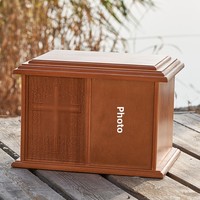 Ataúd de madera maciza de estilo europeo-americano, fabricado en China, con diseño de cruz de urna doble y ranura para fotos, para entierro.