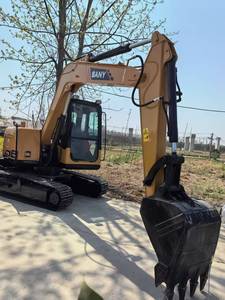 Excellente Excavatrice Sany 75 d'occasion, modèle 2022, moteur, pompe à engrenages, godet de 0,4 m³, poids opérationnel de 7800 kg - Vente Flash à Prix Bas - Product Image 4