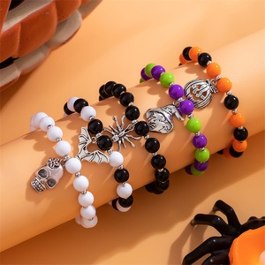 Pulsera de cadena con cuentas y dije de calavera personalizado para el Día de Todos los Santos, venta al por mayor - Product Image 2