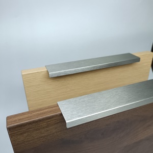 Maniglie a scomparsa per ante di mobili da cucina in alluminio, moderne, personalizzate in fabbrica, con tiranti a bordo e maniglie a scomparsa per cassetti. - Product Image 3