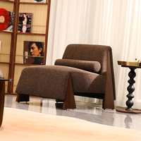 Fauteuil d'appoint moderne en bouclette avec ressort en S, rembourrage en mousse haute densité, pieds en bois pour salon et hôtel