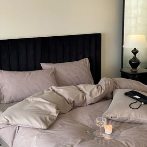 Gran oferta de lujo 100% algodón moderno planta textil hogar cálido Color sólido juego de cama Jacquard agradable a la piel Kit de cuatro piezas - Product Image 3