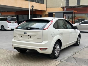 Venta al por mayor 2013 Ford Focus 1,8 T bajo precio coche usado coche compacto coches de segunda mano para viaje para la familia para la venta - Product Image 2