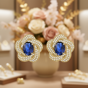 Orecchini a lobo E2879 con fiore dorato e zaffiro blu taglio ovale con montatura a griffe per donna, gioielli classici da festa - Product Image 2