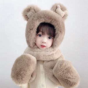 Gorro de Invierno para Niños 3 en 1 con Bufanda y Guantes, Diseño Jacquard con Lazo Bordado, Versátil y Cálido - Product Image 4