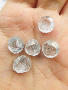 <span class=keywords><strong>Diamant</strong></span> <span class=keywords><strong>brut</strong></span> de <span class=keywords><strong>1</strong></span> <span class=keywords><strong>carat</strong></span> VVS, gros <span class=keywords><strong>diamant</strong></span> <span class=keywords><strong>brut</strong></span> créé en laboratoire HPHT CVD, <span class=keywords><strong>prix</strong></span> pour les bijoux - Product Image 6