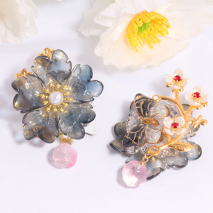 2025 nueva llegada estilo de lujo 3D serie de flores DIY teléfono móvil llavero collar Rosa Luz acrílico cuentas plástico Lucite cuentas - Product Image 3